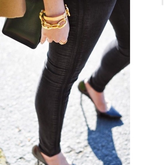 🔥J BRAND Side Pleat Jeans - Picture 3 of 12